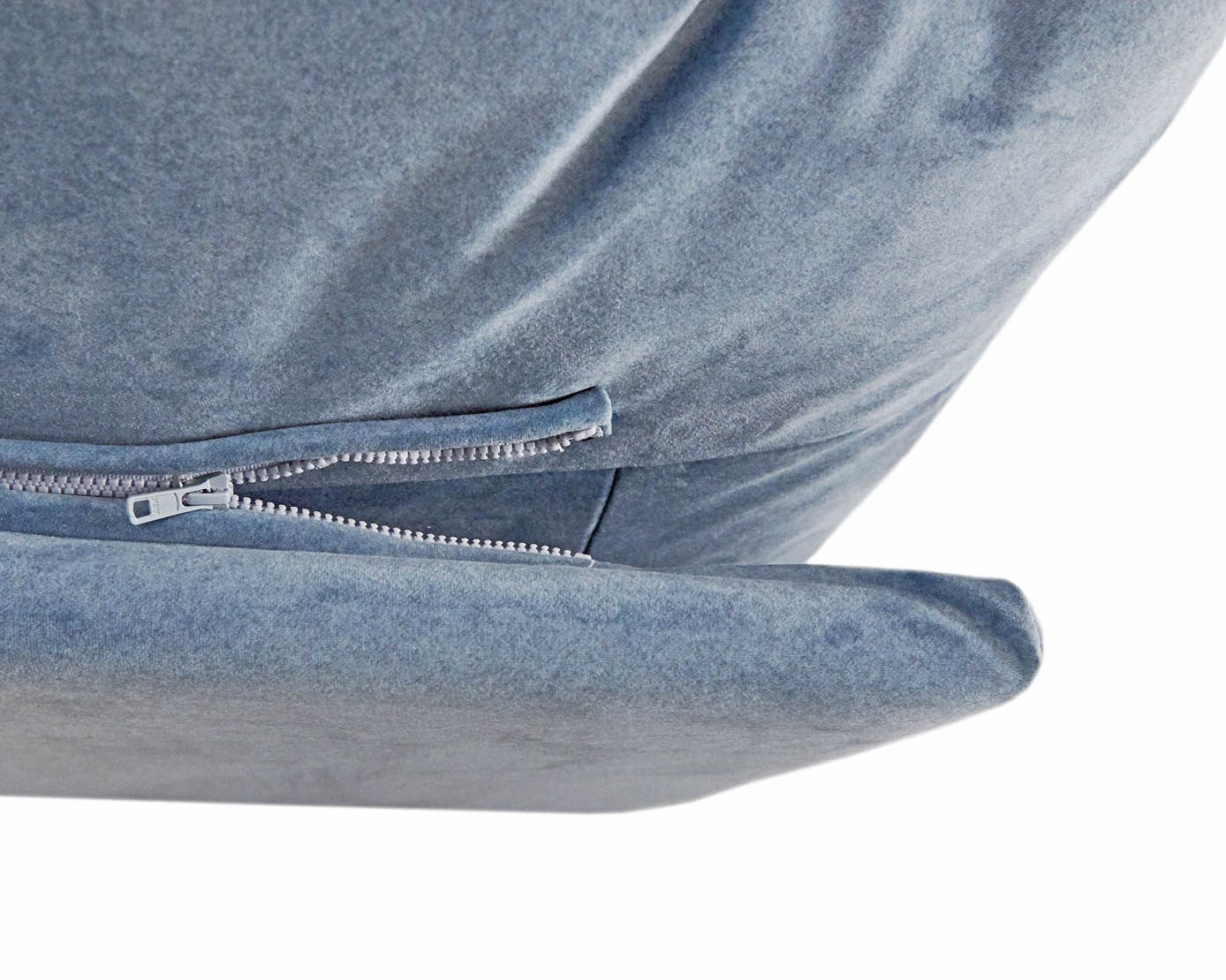 letto-imbottito-tessile-contenitore-gondola-6