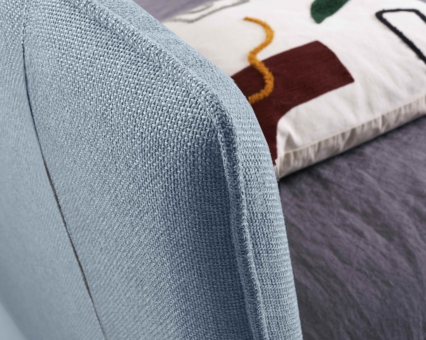 letto-imbottito-tessile-contenitore-antares-3